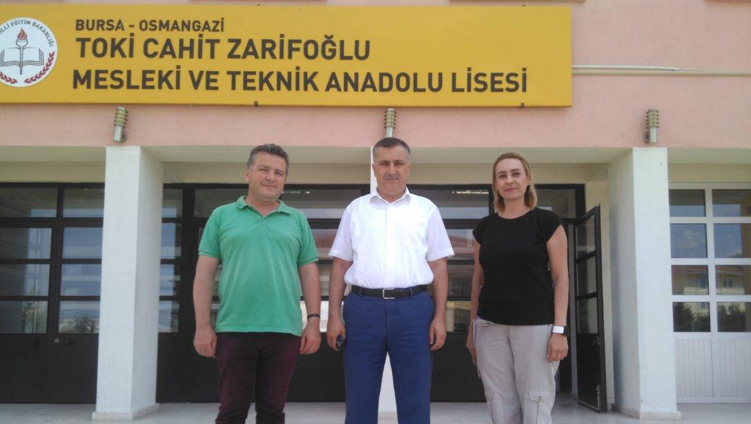 İlçe Milli Eğitim Müdürümüz Sn. Gürhan ÇOKGEZER, Toki Cahit Zarifoğlu Mesleki ve Teknik Anadolu Lisesi'ni ziyaret etti. 