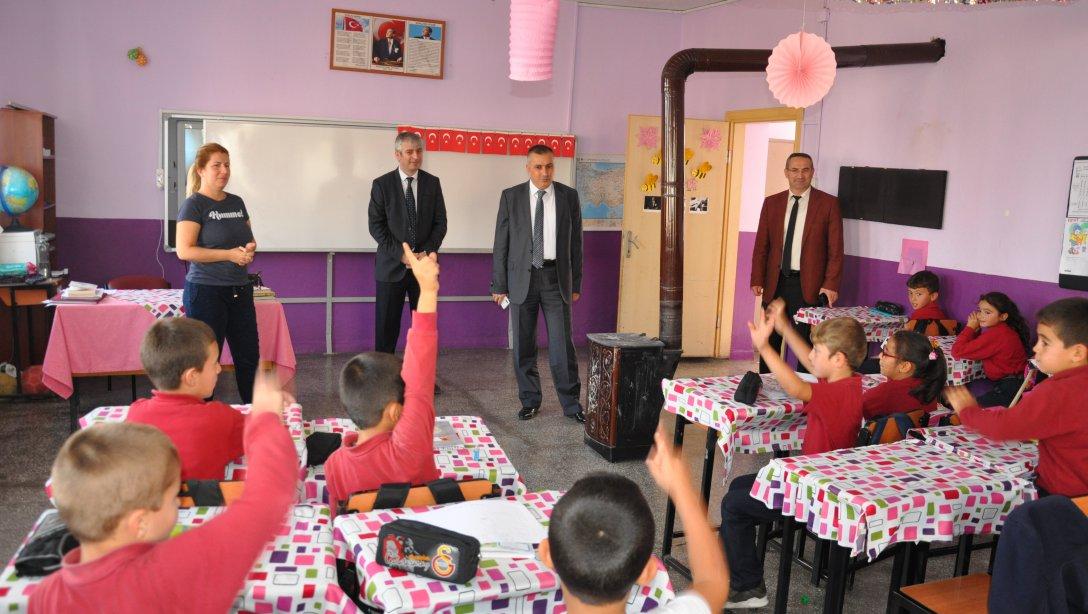  İlçe Milli Eğitim Müdürümüz Sn. Gürhan ÇOKGEZER ilçemiz Çaybaşı İlkokulu ve Ortaokulu ile Dağakça İlkokulu'nu ziyaret etti. 