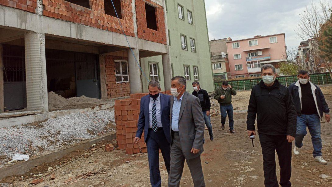 ÇOKGEZER, İnşaatı Devam Eden Mustafa Kırcı İlkokulunda İncelemelerde Bulundu
