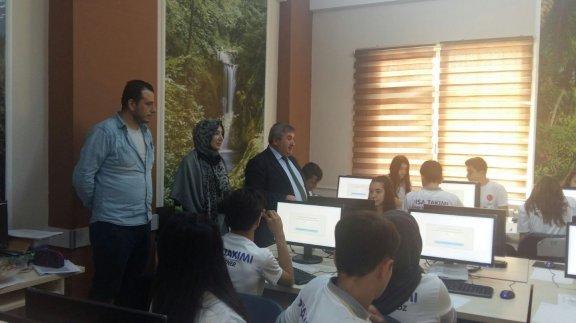 İlçe Milli Eğitim Şube Müdürümüz Sn. Kadir YIKILMAZ´ın PISA-2018 Uygulaması Kapsamında Mehmet Halit Baki Anadolu Lisesine Ziyareti
