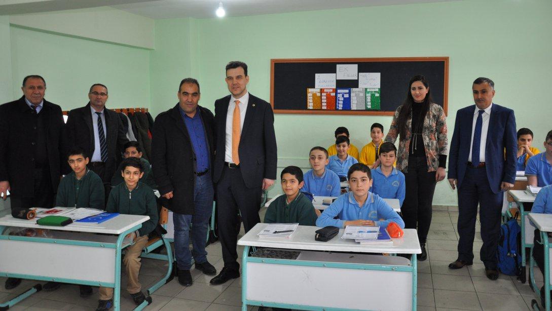 Bursa Milletvekili Sn. Mustafa ESGİNden İlçemiz Şükrü Şankaya İmam Hatip Ortaokuluna Ziyaret