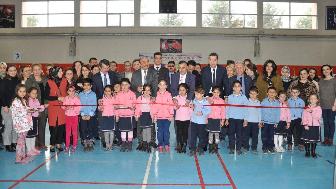 İlçe Milli Eğitim Müdürümüz Sn. Gürhan ÇOKGEZER Lütfi Banuşoğlu İlkokulu Fotoğraf ve Resim Sergisi Açılışına Katıldı