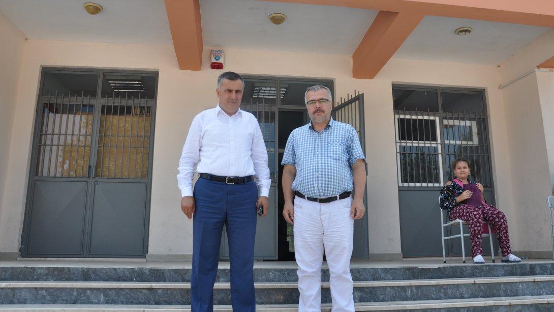 İlçe Milli Eğitim Müdürümüz Sn. Gürhan ÇOKGEZER'in Yunuseli Hacı Naciye Kanalıcı Ortaokulu'na ziyareti