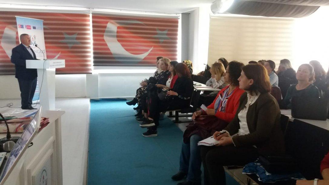 DynEd İngilizce Dil Eğitim Sistemi ve e-Twinning Bilgilendirme ve Paylaşım Toplantısı yapıldı 
