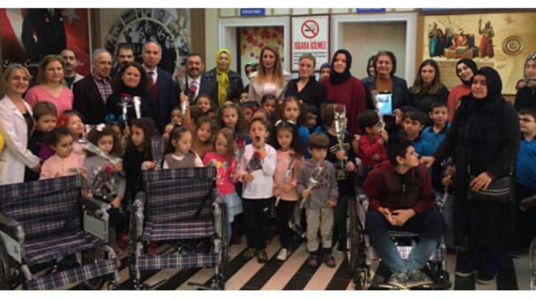 Tophane İlkokulu Öğrencilerinin Öğretmenleri adına Mehmet Torun Özel Eğitim Mesleki Eğitim Merkezi öğrencilerine anlamlı hediyeleri 